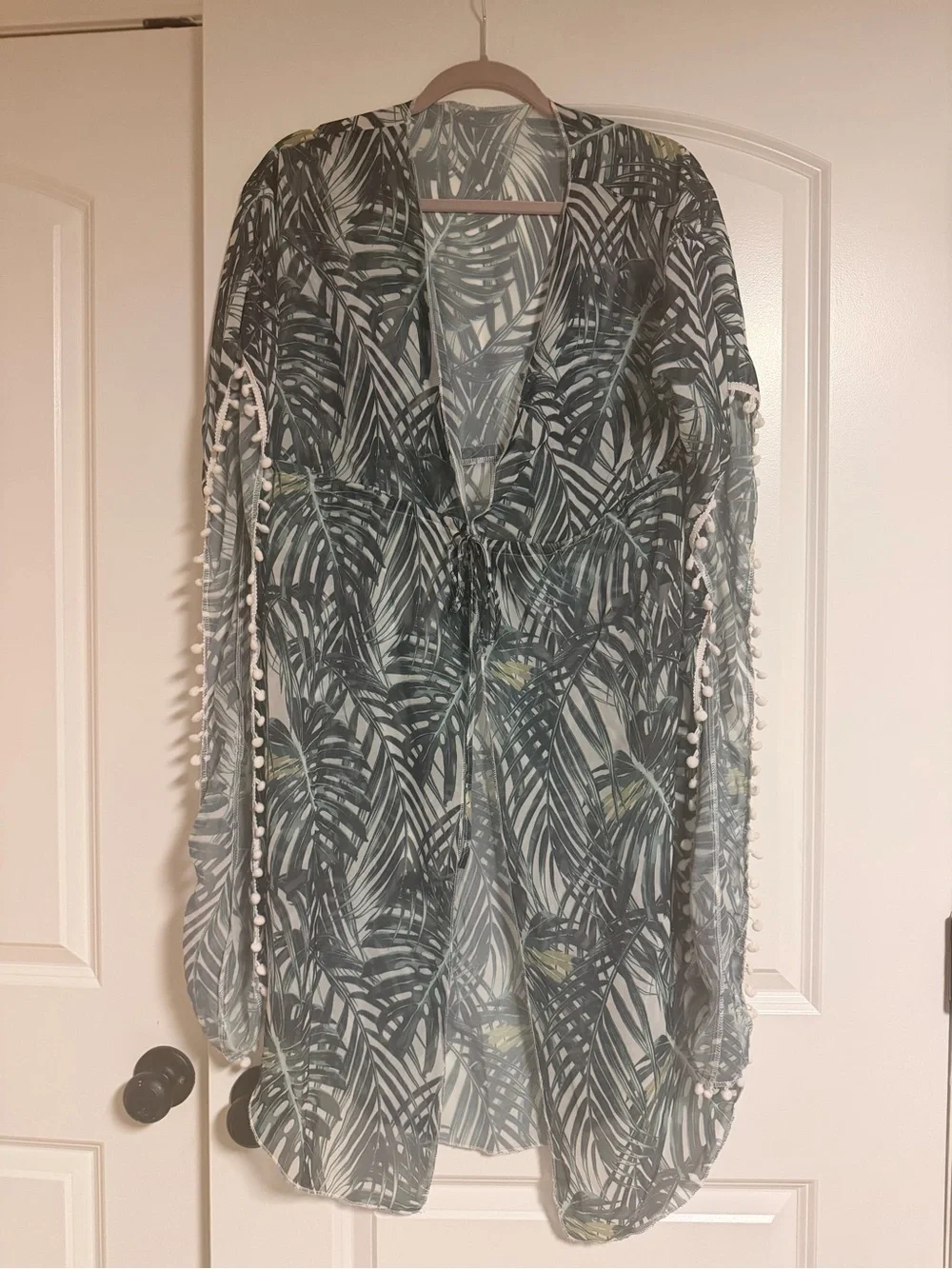 Cupshe Tropical Leaf Print Pom Pom Cover-Up Kimono